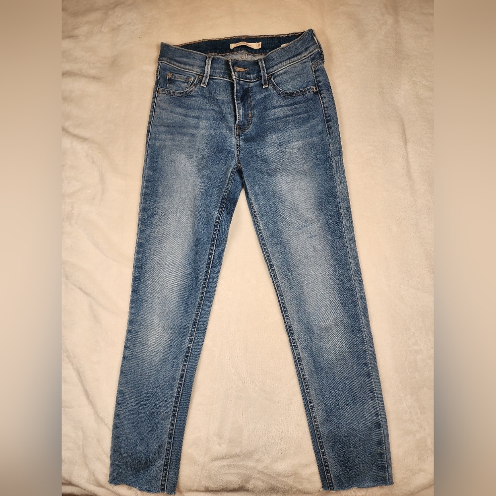 Levi's Blue Skinny Jeans with Medium Wash
